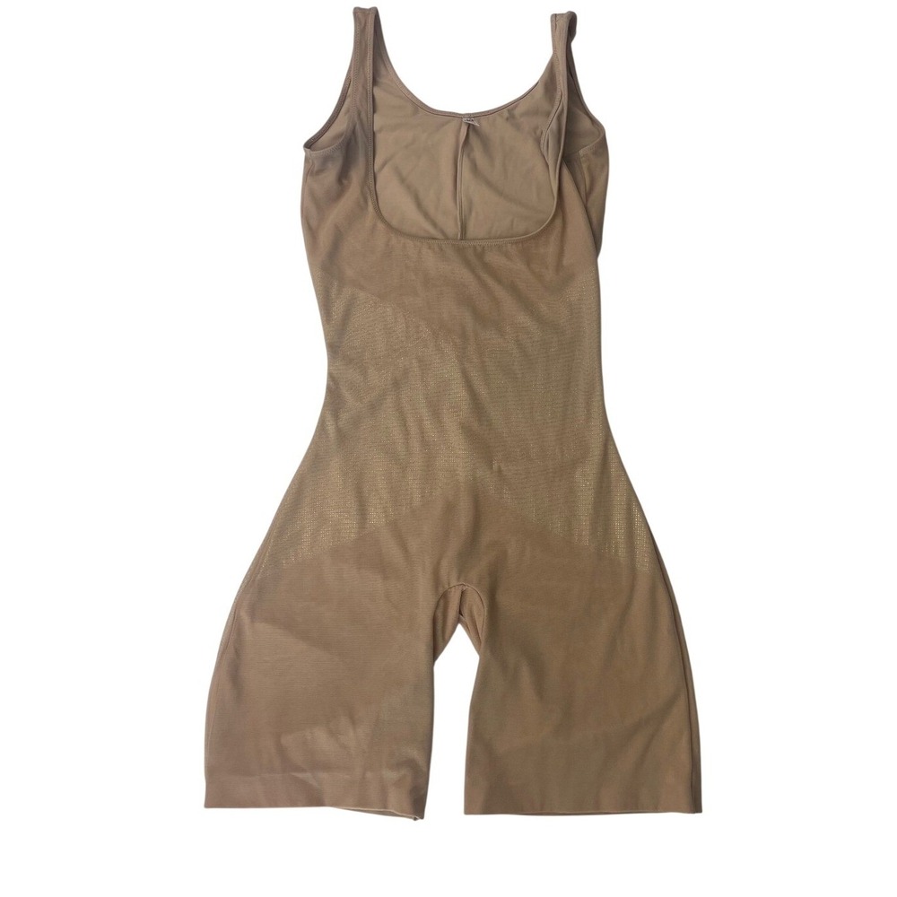 Spanx Women Tan Open Bust Mid-Thigh Bodysuit Shapewear Size Medium Contouring